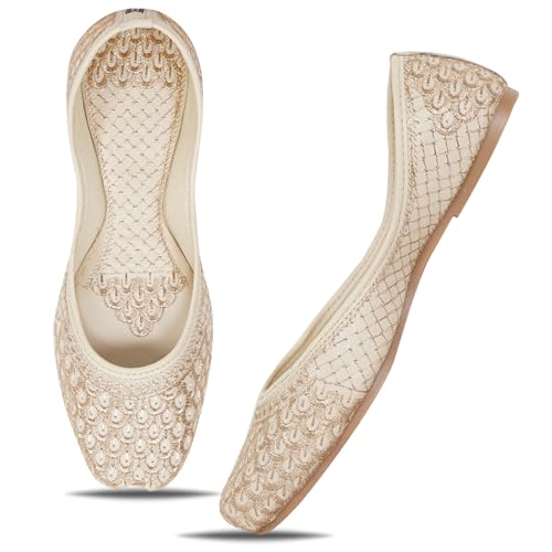 Image of Women's Embroidered Rajasthani Mojari Jutti | Ethnic Punjabi Juttis for Women & Girls | Flat Slip-On Footwear for Wedding, Festive & Casual Wear