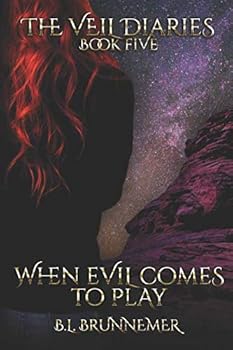 Paperback When Evil Comes To Play (The Veil Diaries) Book
