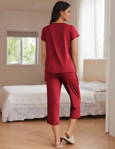 Image of Ekouaer Women's Capri Pajama Set Short Sleeve Mumu Pjs Pleated Top Capri Pants with Pockets Sleepwear Lounge Set