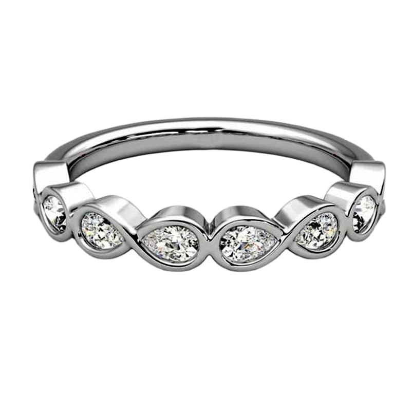 Bague imposante en argent anneau serti de diamants CZ transparents