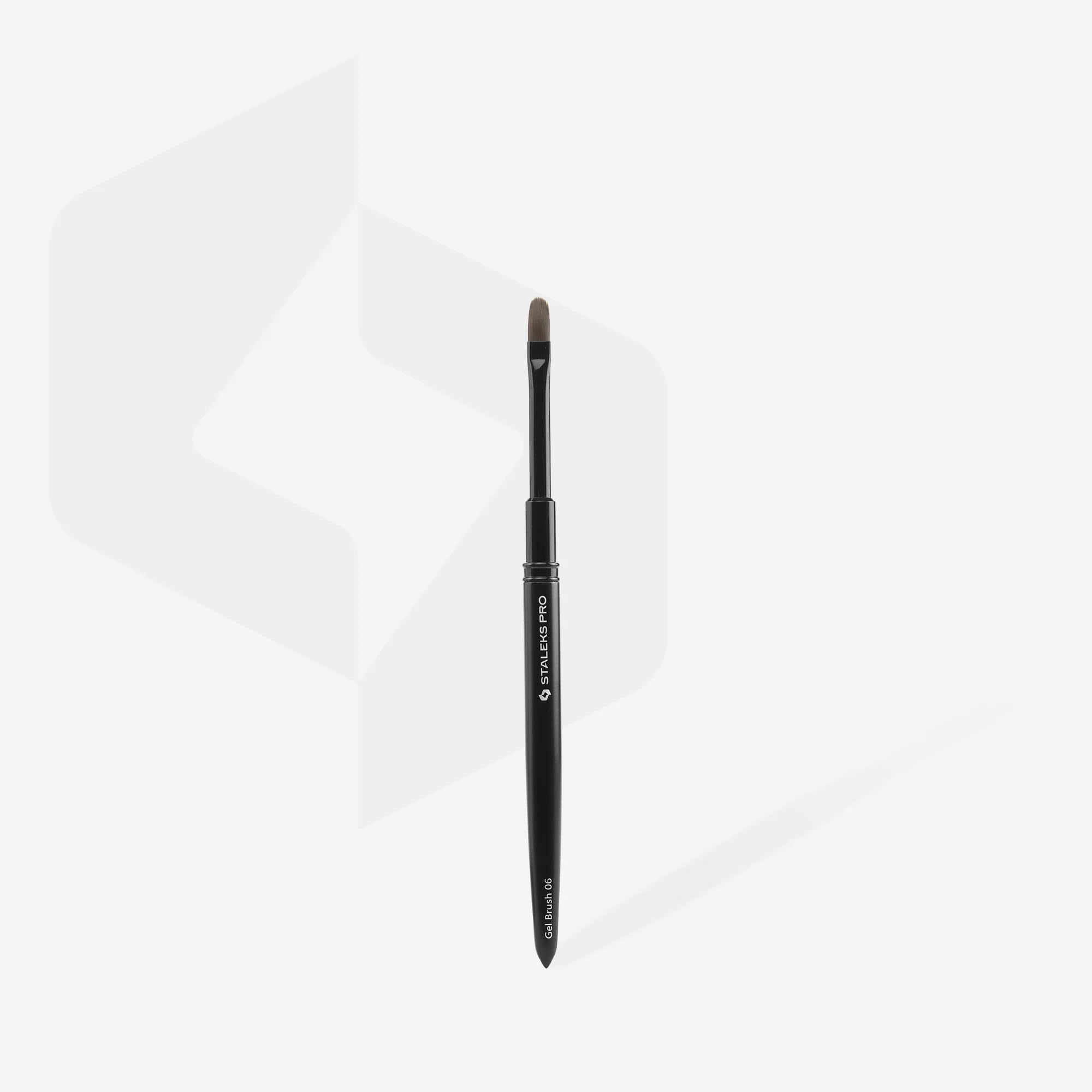 STALEKS PRO Pennello per l'applicazione e contruzione delle unghie in gel. Dimensioni: 11 x 6 mm. Expert NBE 06