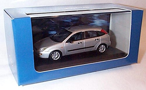 Minichamps ford dealer silver Ford Focus MK1 2002 car 1.43 scale diecast model
