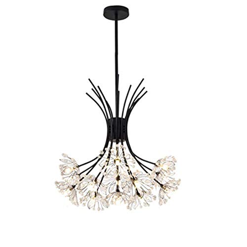 Lustre en or et noir résolvant le manque de luminosité des grands salons