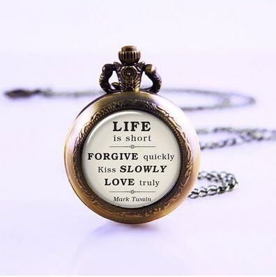 Citation De Mark Twain Sur La Vie Amour Et Pardon Citation Bijoux Montre De Poche Amour Romance Kiss Montre De Poche Amazon Fr Montres