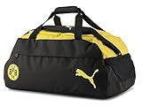 Ob als Sporttasche oder Reisetasche. Mit diesem modernen Artikel von PUMA haben Sie die perfekte Tasche für einen leichten Alltag gefunden. In der Sporttasche kommen all Ihre Sportutensilien oder die Utensilien, die Sie auf Ihrem Wochenende-Trip benötigen besten unter. Maße: 56 x 27 x 30