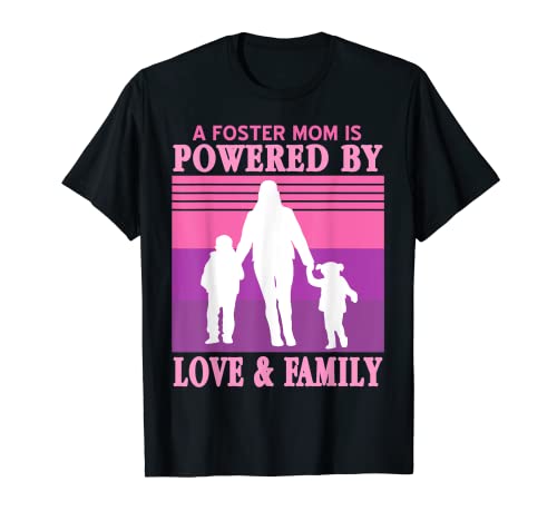 Una mamá adoptiva es impulsada por el amor y la familia lindo regalo retro Camiseta