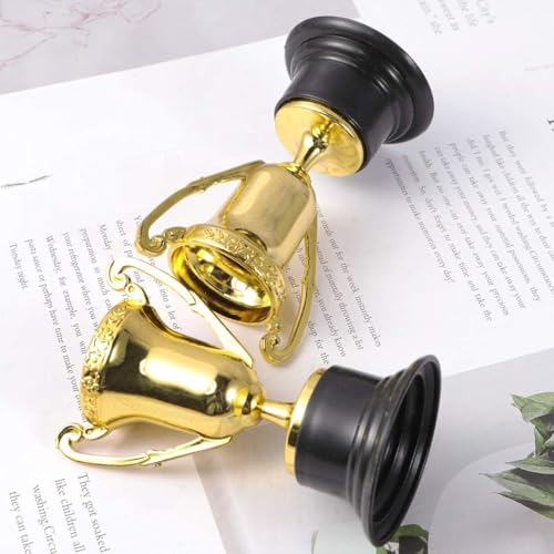 اكواب جوائز للاطفال من بوليفيا، 20 قطعة من الجوائز البلاستيكية بلمسة نهائية ذهبية، اكواب جوائز تحفيزية للاطفال لمكافآت الفصل الدراسي وكؤوس المسابقات للاحداث المدرسية والالعاب الرياضية وهدايا الحفلات