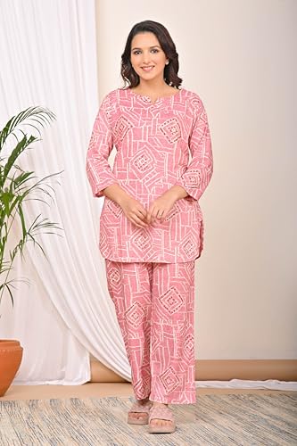 Image of Amazon Brand - Tavasya Women Cotton- Rayon Printed Kurti with Pant Co-Ord Set | Soft Comfortable Straight Fit Ethnic Kurta Set | 3 /4 Sleeves V-Neck Daily, Office & Casual Wear