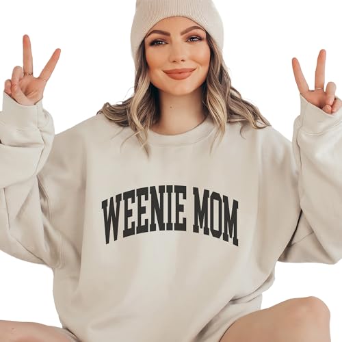 Weenie Mom Varsity Sweatshirt, Cute Dachshund Pet Parent Sweater, Doxie-Dog-Mom Gift, Dog Lover Shirt, Unisex Womens Crewneck Sweatshirt Sand4