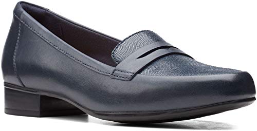 Image of Clarks Womens 26153195 Burgundy Loafer
