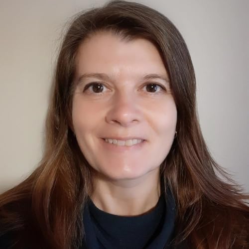 Episode 320 - Hauntings at Hampton Court Palace with Sarah Slater