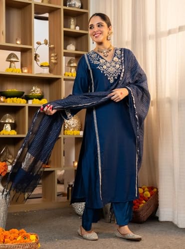 Image of Klosia Women Embroidery Solid Straight Kurta and Pant Set with Dupatta