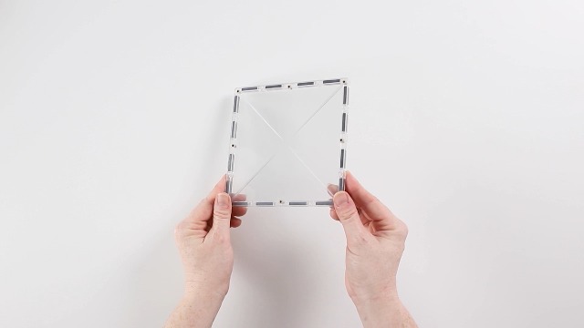 【SALE】Connetix Tiles　マグネットタイル　クリアタイル３４ Amazon.com: CONNETIX Clear Starter Pack, 34 Pieces : Toys
