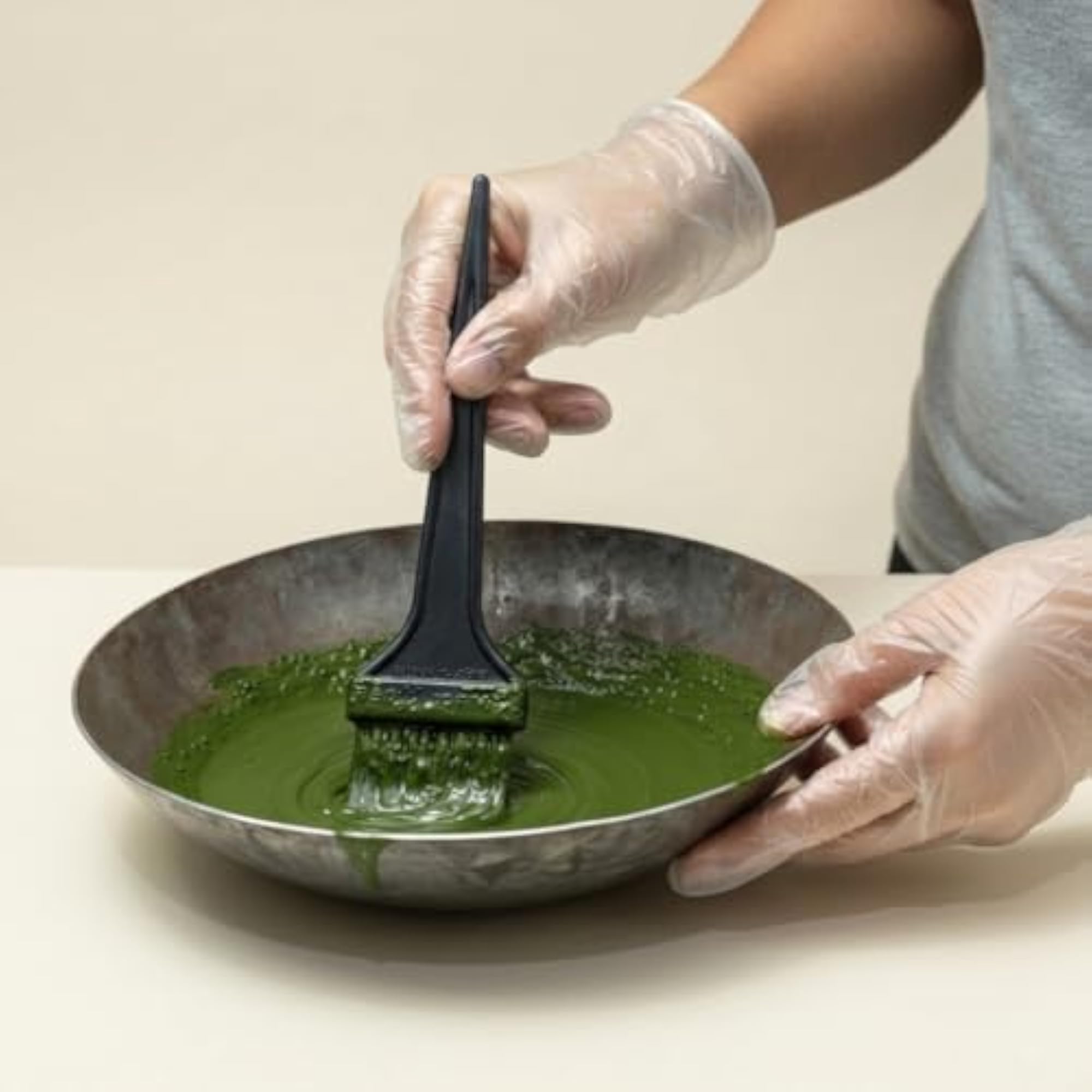 Iron Hair Colour Mixing Bowl with Dye Applicator Brush