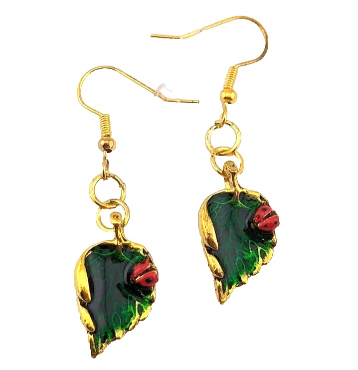 Generic Ladybug & Leaf Earrings goldtone metal & enamel pendants ladybird beetle summer gardening jewelry