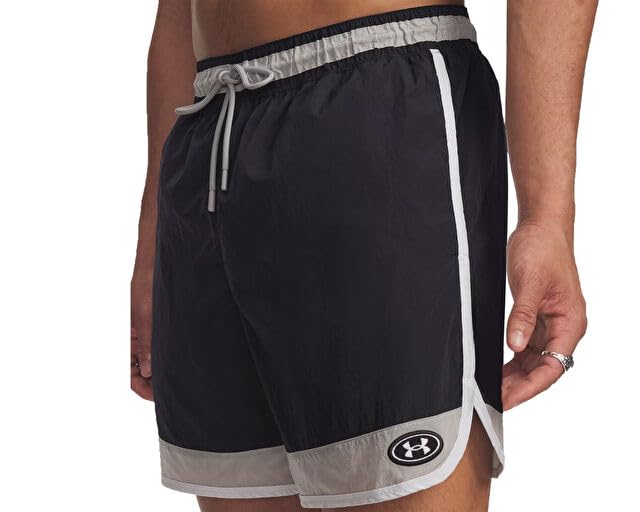 Short UA Icon Woven M idéal pour vos séances de running en ville