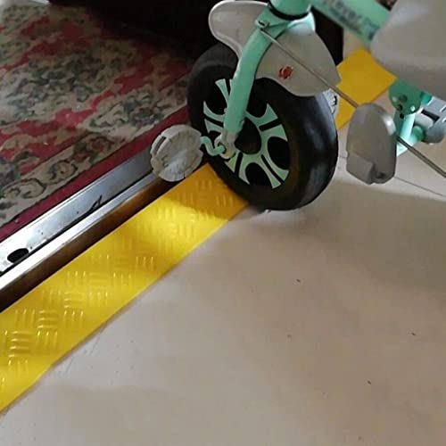 Tapis de rampes antidérapant jaune avec surface de protection 4cm - 6