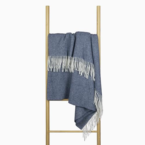 Merino Wolldecke 140x200 – Weiche Merino Decke mit 10{384e039d8568e80bfa63042cb5f34cd942a40d2f4ba5b88158354c51f99cf3b3} Kaschmir – Luxuriöse Schafwolldecke mit Tasseln – Warme Wolldecke für Sofa, Bett & Outdoor – Stylish Weiche Kuscheldecke - Nostra Wolldecken Merino Wolldecke 140x200 – Weiche Merino Decke mit 10{384e039d8568e80bfa63042cb5f34cd942a40d2f4ba5b88158354c51f99cf3b3} Kaschmir – Luxuriöse Schafwolldecke mit Tasseln – Warme Wolldecke für Sofa, Bett & Outdoor – Stylish Weiche Kuscheldecke - Nostra Wolldecken