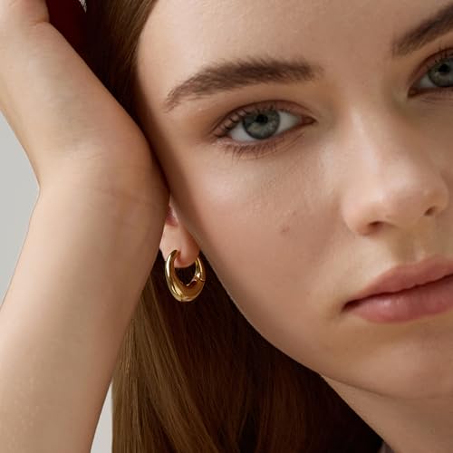 Image of FRUMOS 18K Gold Plated Chunky Hoop Earrings for Women Fashion Thick Gold Hoops Set Jewelry for Birthday Christmas Gifts