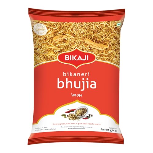 Bikaji Soan papdi manbhavan 500g & soya sticks 200g & bhujia 200g | Indian Sweet & Savory Snack Combo | 900g (31.74oz) Gift Pack