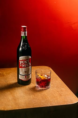 Fernet Punt E Mes Vermouth 16% (1 x 0,75l) | Süßlicher Wermut veredelt mit Bitterlikör | Der Aperitif-Klassiker Italiens