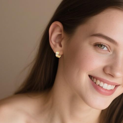 Clover Moissanite Hoop Earrings for Women, Four Leaf 14K Gold/White Gold Plated Sterling Silver Post Hoops for Wedding Engagement Bridal, Gift for Anniversary Birthday Mothers Day2