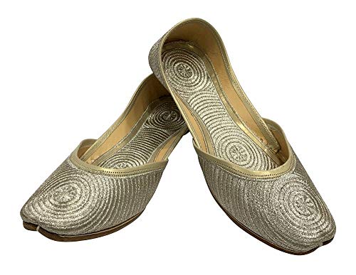 Stop n Style Ladies Gold Zari Work Punjabi Jutti Ethnic Mojari Handmade Rajasthani Juti2