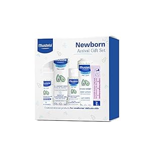 Mustela Newborn Arrival Gift Set – Baby Skincare & Bath Time Essentials – Natural & Plant Based – 5 Items Set