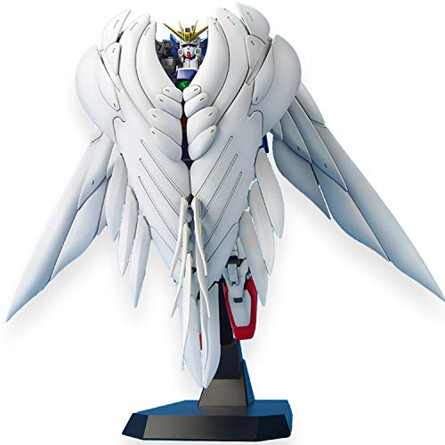 Bandai Model Kit GUNDAM - MG Wing Gundam Zero Custom 1/100 - Model Kit, Multicolor, 129454