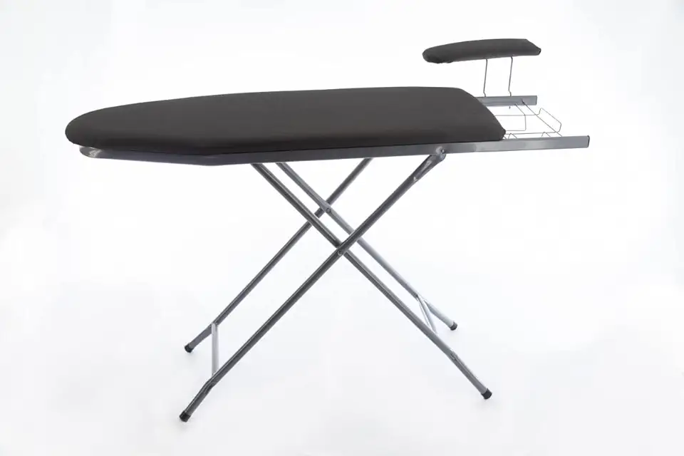 Tábua Mesa de Passar Extra Forte c/ Passa Mangas Preta - Marca Smart Aço