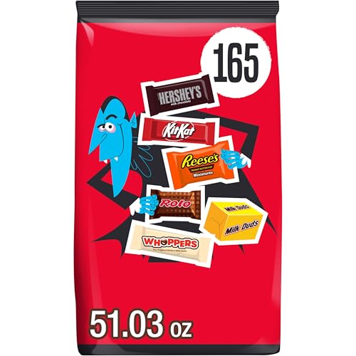 HERSHEY'S Assorted Flavored, Halloween Candy Bulk Bag, 51.03 oz (...