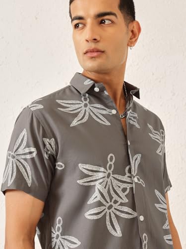 Image of Majestic Man Men's Slim Fit Pure Cotton Printed Casual Shirt - Short Sleeve | Premium Breathable Fabric | Modern Geometric Design