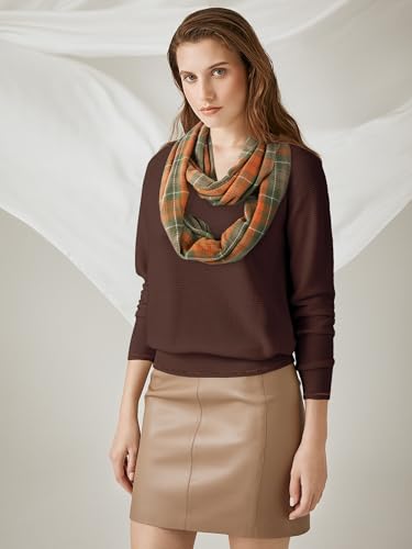 GERINLY Leopard Pocket Scarf for Women Warm Travel Zip Infinity Scarf for Winter3