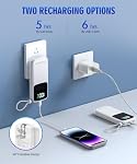 Banque de puissance du chargeur portable, 15000mAh Chargeur portable charge rapide léger, intégré AC Fiche murale et 2 Câbles de sortie avec LED Affichage pour iPhone Samsung iPad etc. (Blancs)