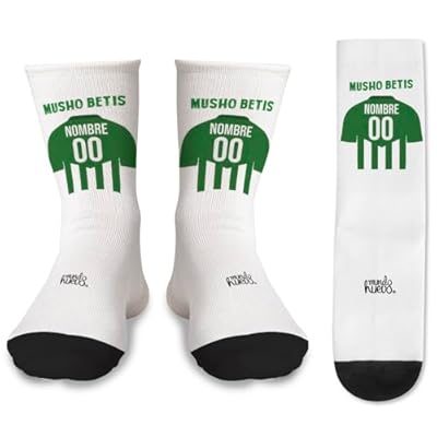 Par de Calcetines + 1 calcetín de regalo por el quese pierde en la lavadora | Camiseta Betis | Personalizado con nombre y numero | Tacto algodón | Talla única | Haz un regalo único y divertido | Ya disponible en tu tienda friki favorita! En mundofriki.es!