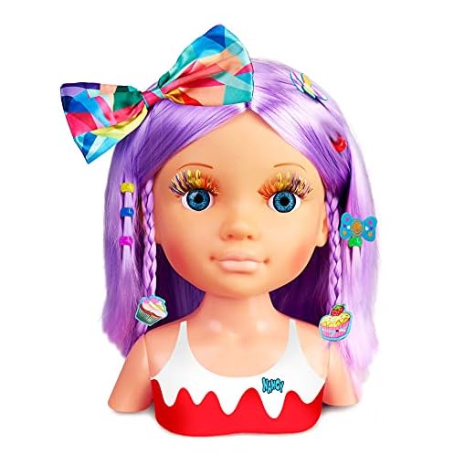 Nancy - Un Día de Secretos de Belleza Violeta, Busto de Peluquería y Maquillaje para Niños y Niñas a Partir de 3 Años, Multicolor, (Famosa 700015133)