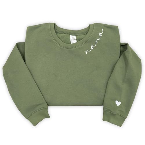 IZI POD - Nana Embroidered Crewneck Sweatshirt Heart On Sleeve for Women - Gifts For New Nana Birthday Christmas Mothers Day Valentine Embroidery Pullover Sweater Shirt Military Green For Grandma