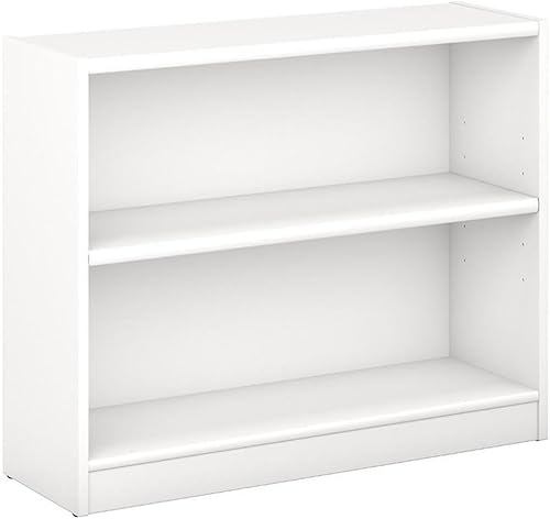 Pemberly Row Estantería transitoria de 30 pulgadas de alto de madera con 2 estantes en blanco puro con estante inferior elevado y riel de base