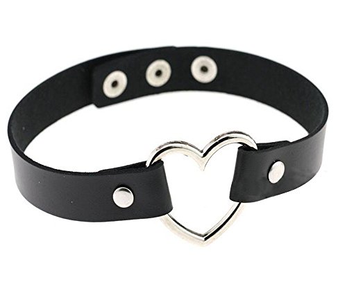 LAAT: gargantilla, collar choker de símil cuero con remaches y corazón, estilo punk rock, gótico.
