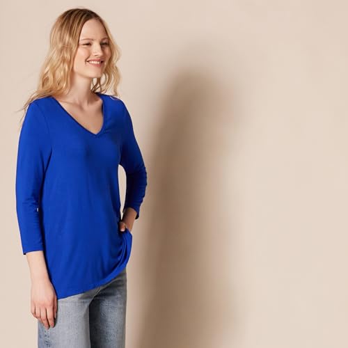 Amazon Essentials Women's 3/4 Sleeve V-Neck Swing T-Shirt (Available in Plus Size), Pack of 22