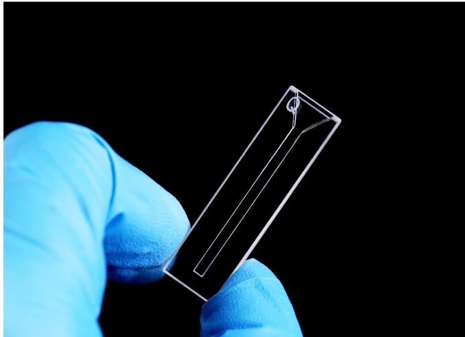 Cubeta de microcuarzo con tapa: volumen de 700 ul, longitud de recorrido de 10 mm, compatible con espectrofotómetro UV-Visible