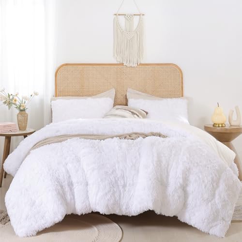 Smoofy Fluffy Queen Size Comforter Set, Faux Fur Comforter Set White, Luxury Fuzzy King Bedding Set, Soft Shaggy Bed Set for All Season, 3 Pieces - 1 Comforter & 2 Pillowcases