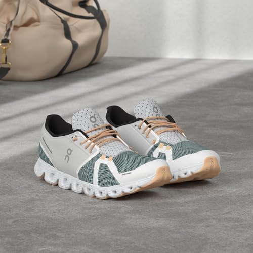 Image of On Women's Cloud 5 Sneakers