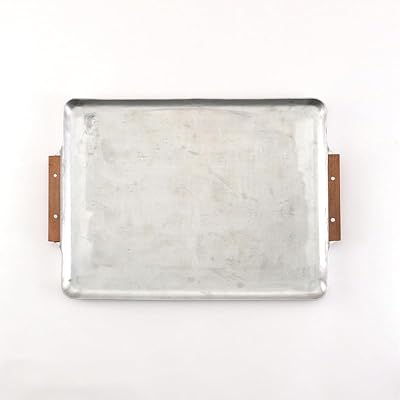 手仕事の風合いが魅力｜ノスタルジックなアルミトレー