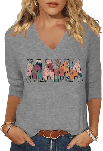 Image of Womens 3 /4 Sleeve V Neck Valentine T Shirts Love Heart Printed Graphic Tee Tops