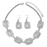 Conjunto Completo: Incluye collar y pendientes a juego que pueden usarse juntos o separados según la ocasión. Perfecto como detalle atento, este conjunto viene listo lucir o entregar como obsequio memorable.