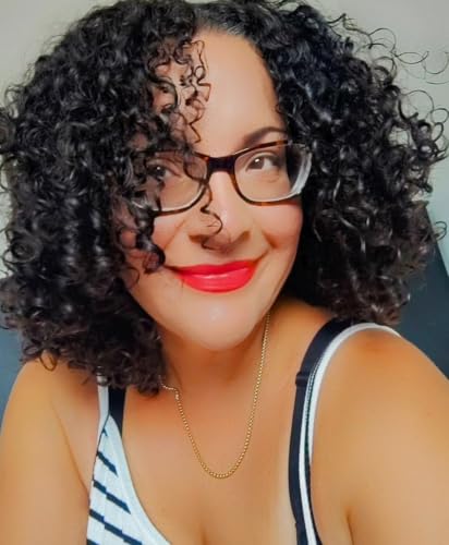 The Many Colors of Motherhood: Creativity, Advocacy & Resilience with Janina Castillo