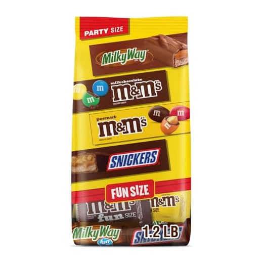 M&M'S, SNICKERS & TWIX Variety Pack Fun Size Milk Chocolate Candy Bars Assortment, 30.98-Ounce 55 Piece Bag