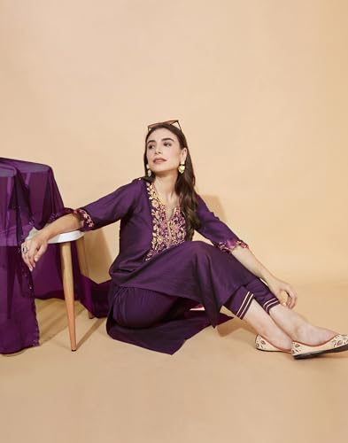 Image of SKYLEE Silk Blend Embroidery Straight Kurta Set with Dupatta
