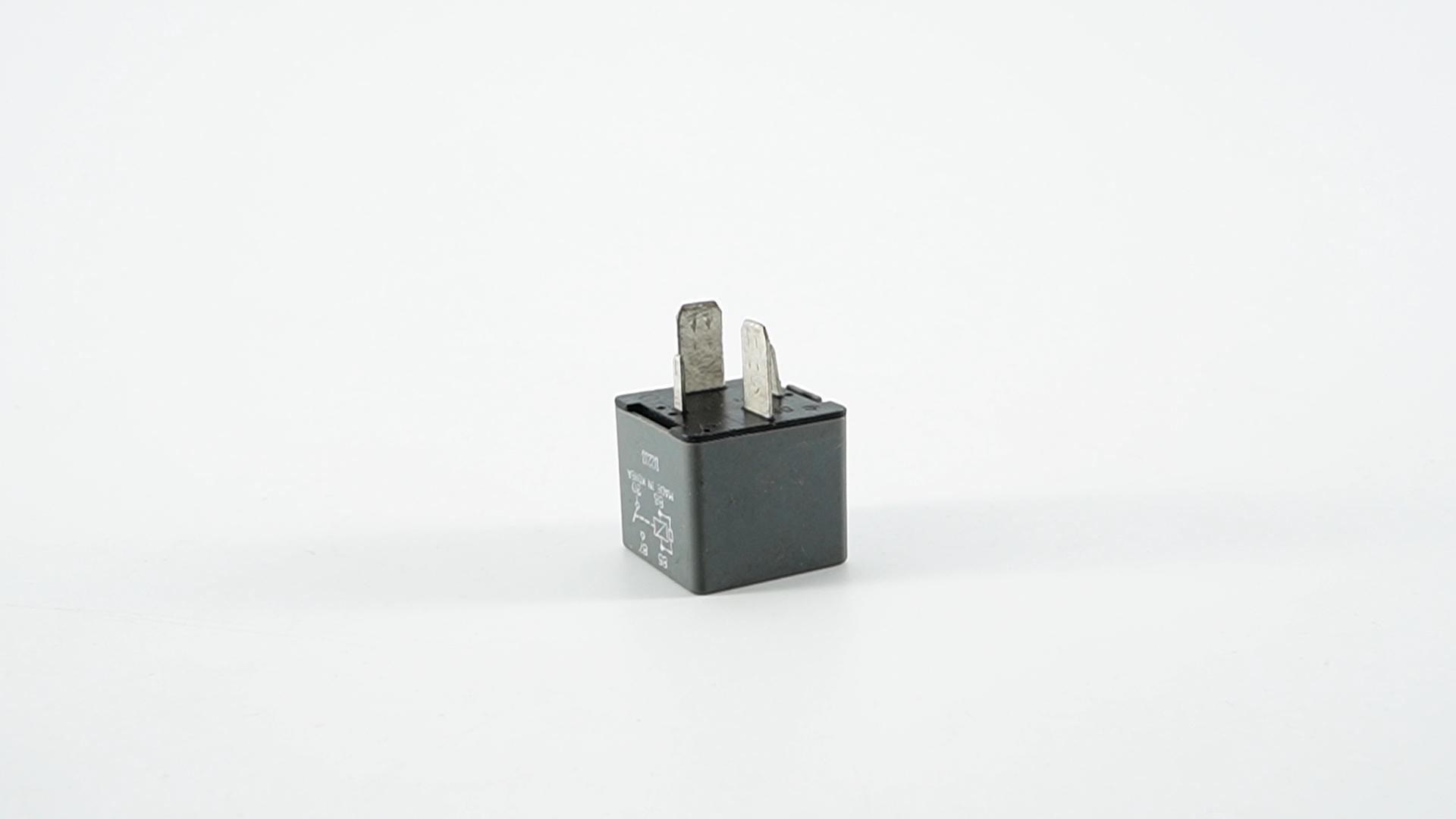Amazon.com: 04692139AA Electrical Mini Relay Fit for Chrysler